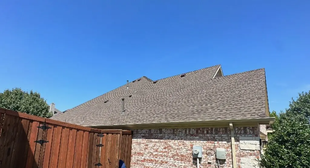 Completed roof replacement project in Western Springs